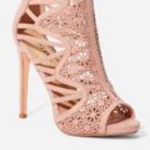 JUSTFAB